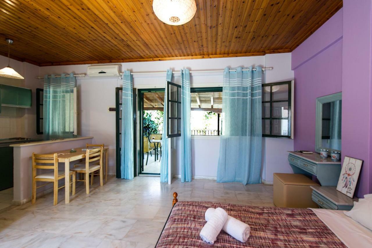 Anesis Apartments Chrani Buitenkant foto